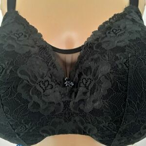 Cacique Bra Size 44DD Black Color